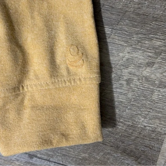 Cuddl Duds Men's Casual Button Down Shirt in Tan - Picture 5 of 8